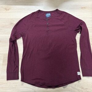 American Eagle Outfitters Maroon Long Sleeve. Men’s. Large.